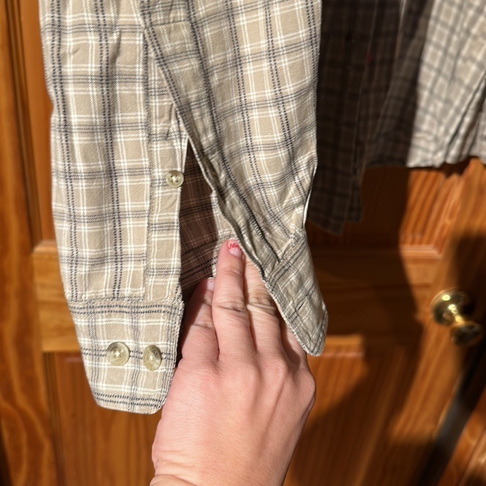 Men’s button up - Picture 4 of 4